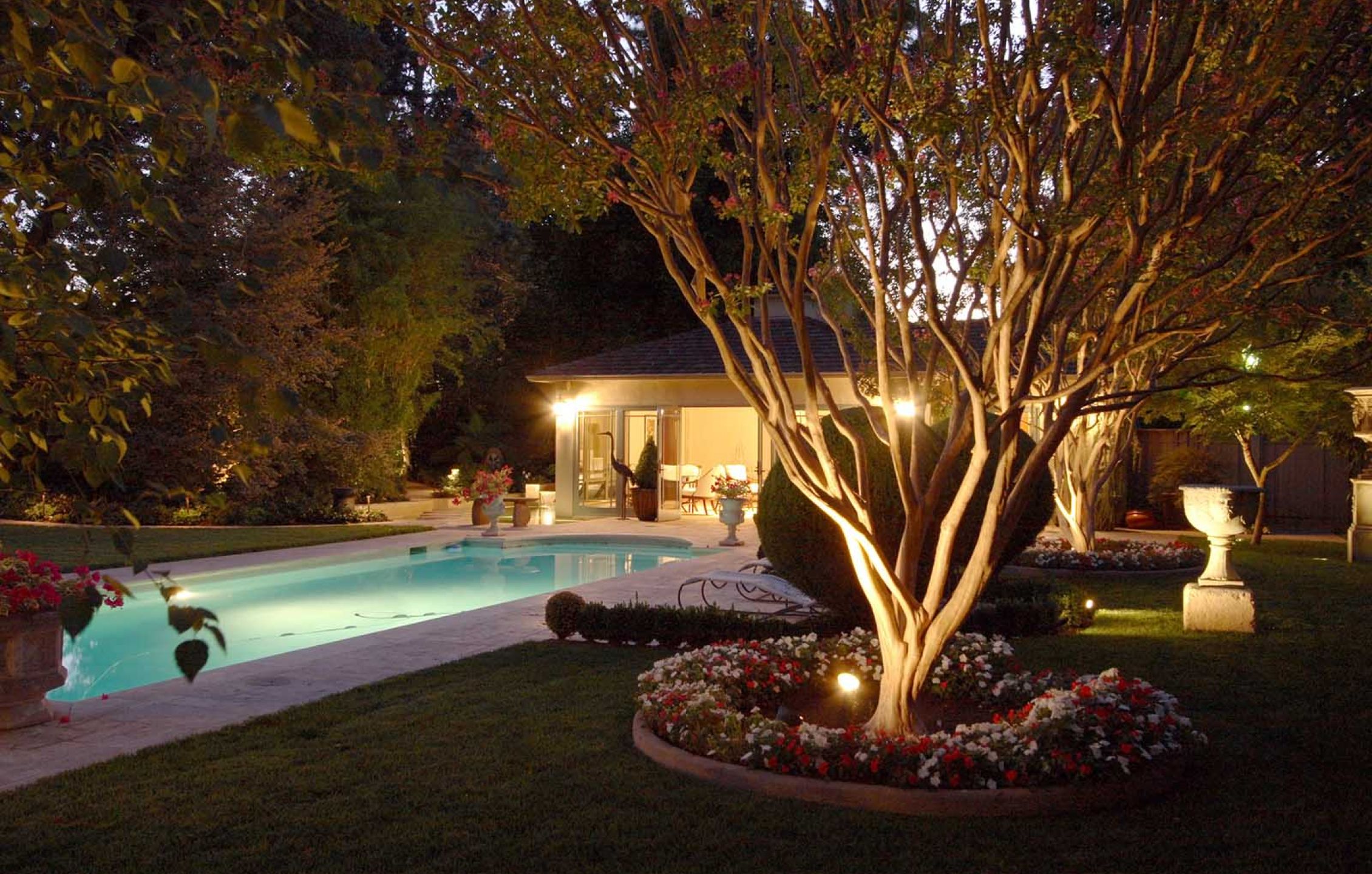 backyard-poolhouse.jpg